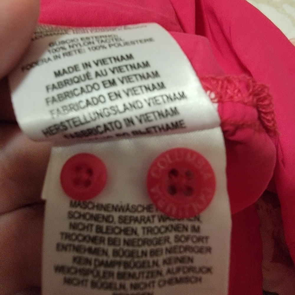 Columbia Performance Fishing Gear,  Hot Pink, Sz XS, Like New Extra Buttons Att. - Picture 6 of 7